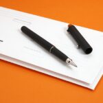 Grafico che confronta vantaggi e svantaggi del TFR in busta paga e del suo mantenimento in azienda.